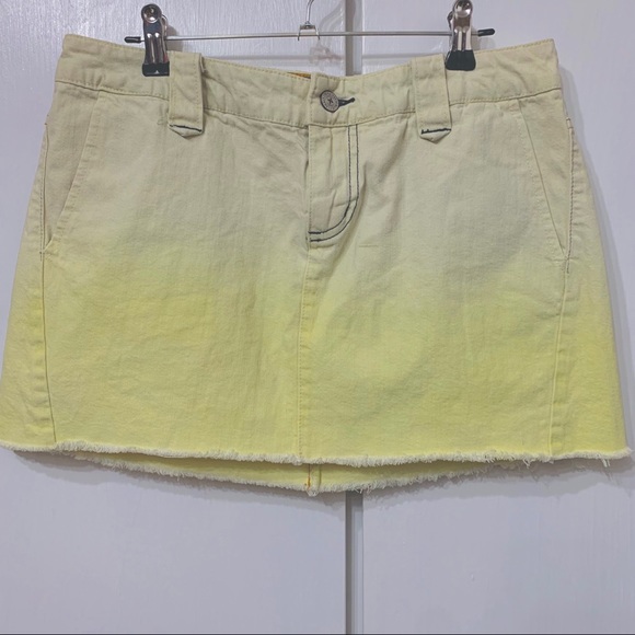 YELLOW TIE DYE DISTRESSED DENIM MINI SKIRT OMBRE SLANT POCKETS RAW HEM - Picture 8 of 11